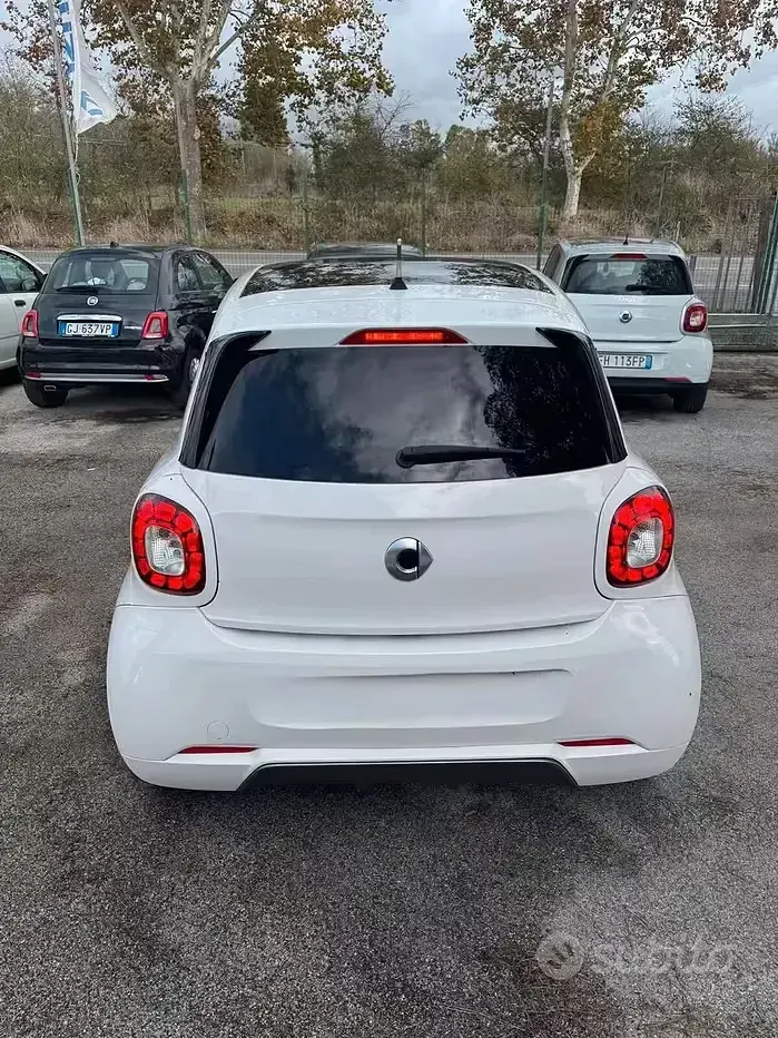 Usata Smart ForFour Passion 90 CV (66 kW) 2019 Bianco Utilitaria