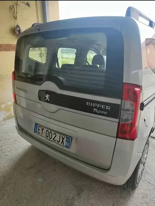 Usata Peugeot TePee Style 75 CV (55 kW) 2015 Argento Station wagon