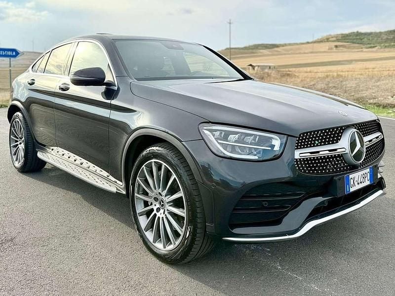 Usata Mercedes GLC300 Premium Plus 245 CV (180 kW) 2020 Onixgrey Coupé