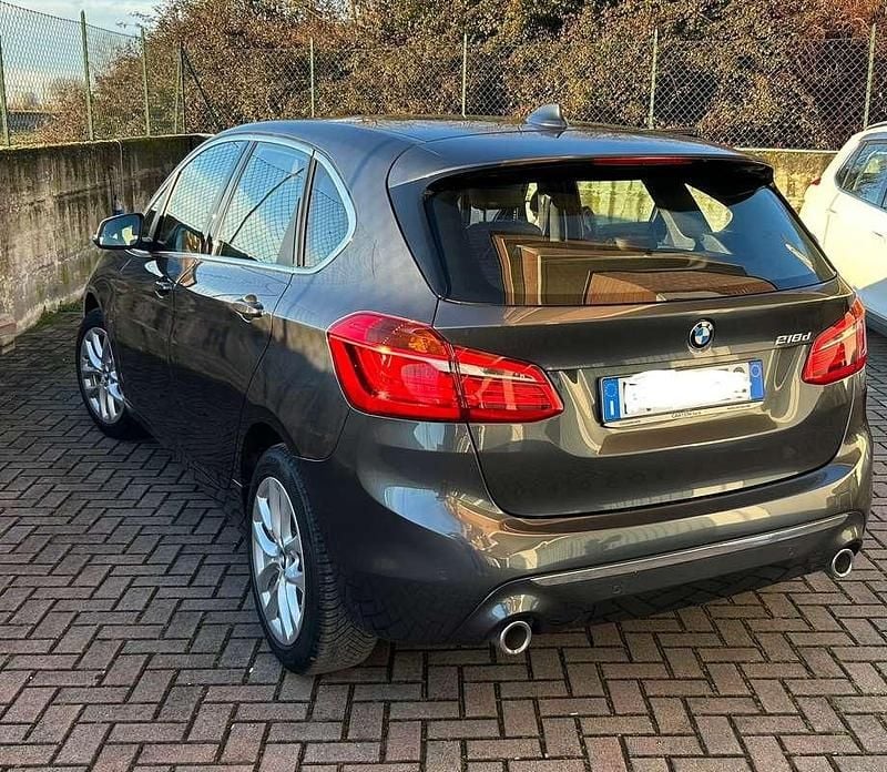 Usata 2019 BMW 218 Active Tourer Luxury Line Monovolume | 14.900 € (Buon prezzo) - Immagine 1/4