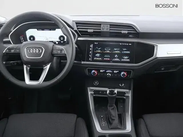 Usata Audi Q3 Advanced Plus 150 CV (110 kW) 2025 Argento floret metallizzato SUV