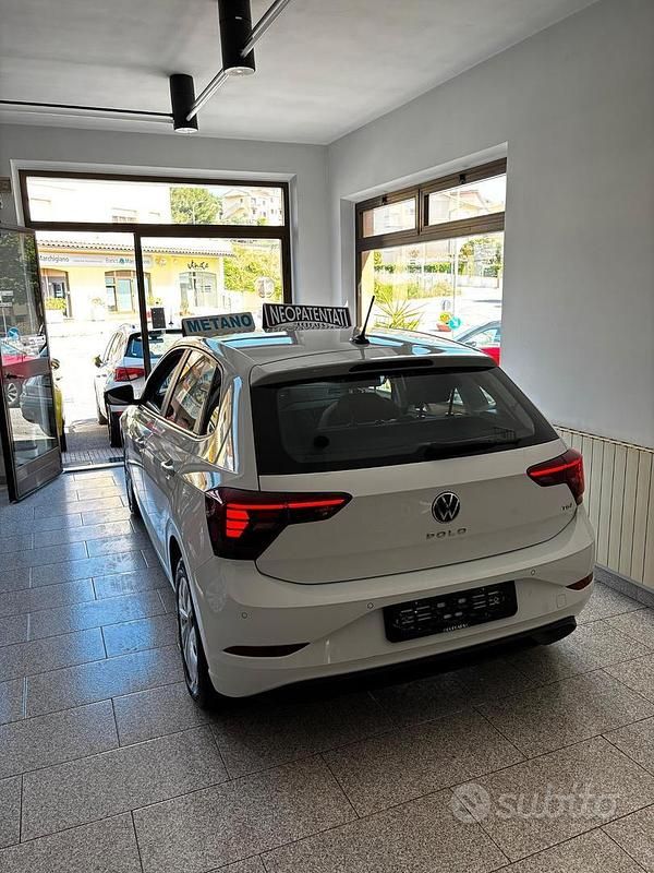 Usata VW Polo 90 CV (66 kW) 2022 Bianco Utilitaria