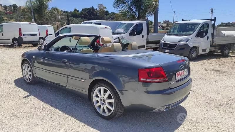 Usata Audi A4 Cabriolet S-Line 140 CV (102 kW) 2006 Grigio Cabrio