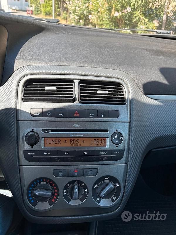 Brugt Fiat Punto 60 HK (44 kW) 2008 Sort Hatchback