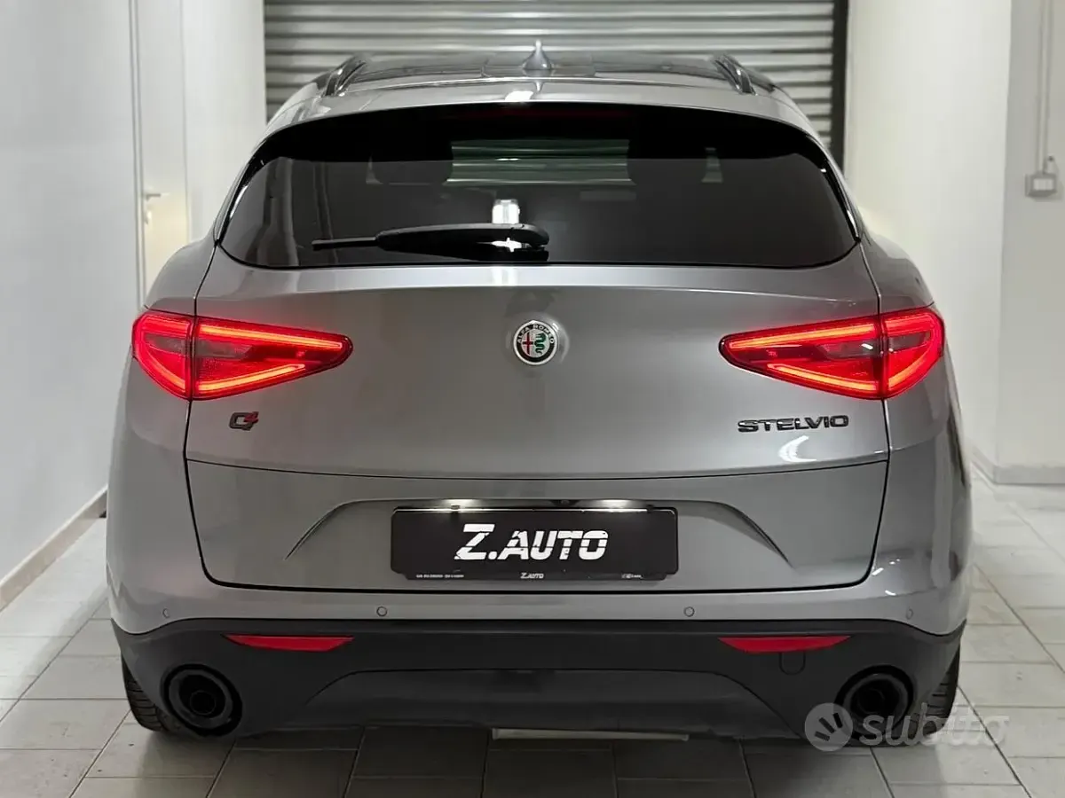Usata Alfa Romeo Stelvio Tech Edition 190 CV (139 kW) 2019 Grigio SUV