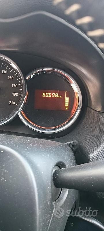 Usata Dacia Duster 110 CV (80 kW) 2014 Nero SUV