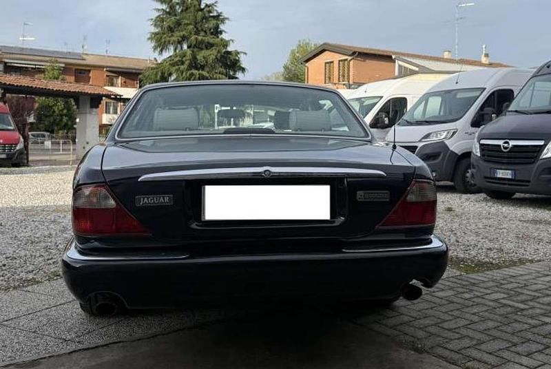 Usata Jaguar XJ Executive 237 CV (174 kW) 1997 Nero Berlina