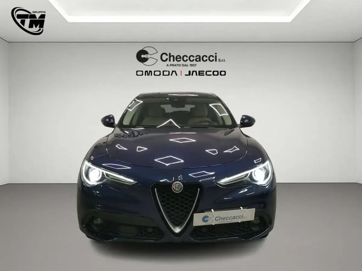 Usata Alfa Romeo Stelvio 190 CV (139 kW) 2018 Blu/azzurro SUV