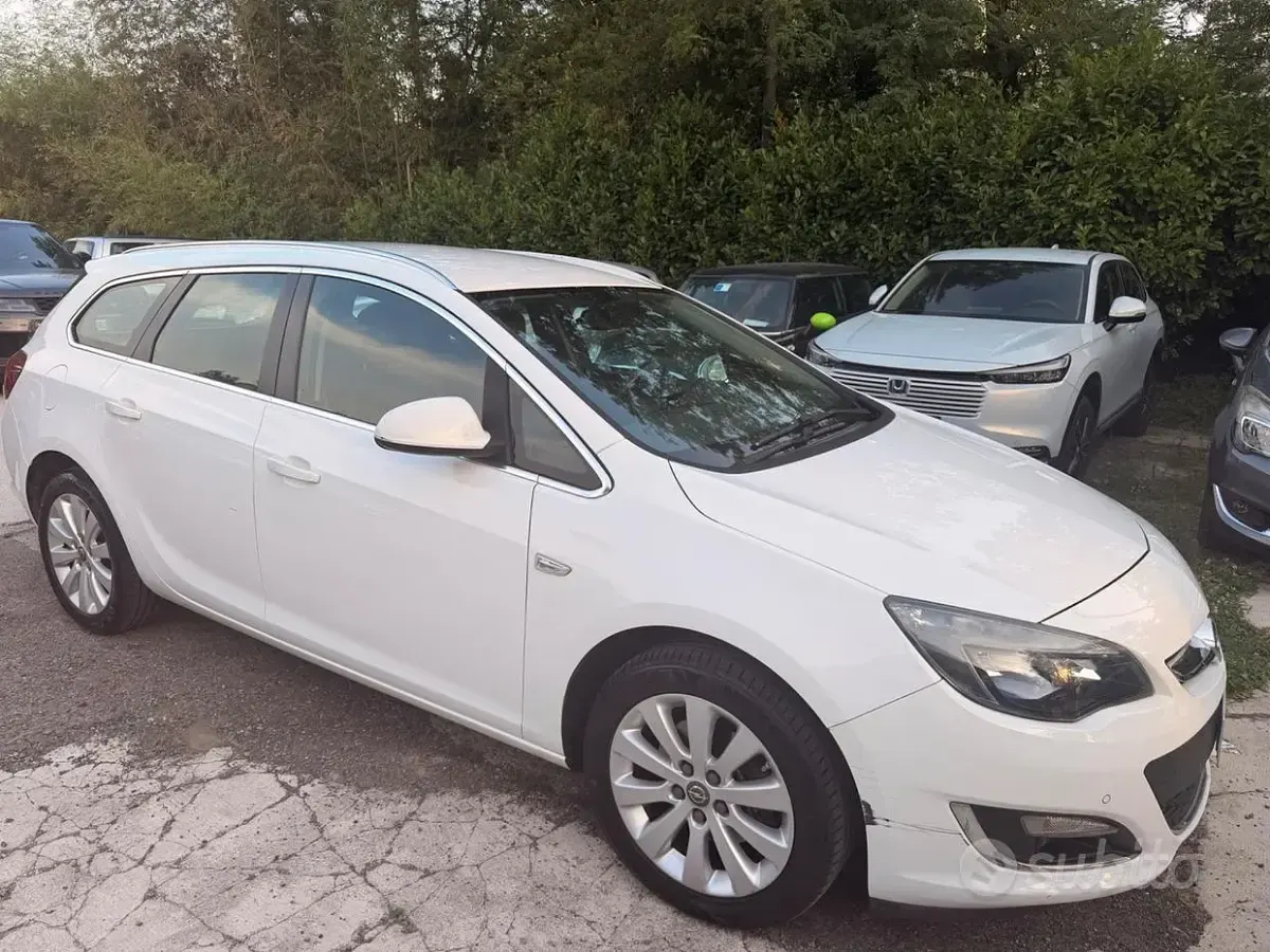 Usata Opel Astra S 110 CV (80 kW) 2016 Bianco Station wagon
