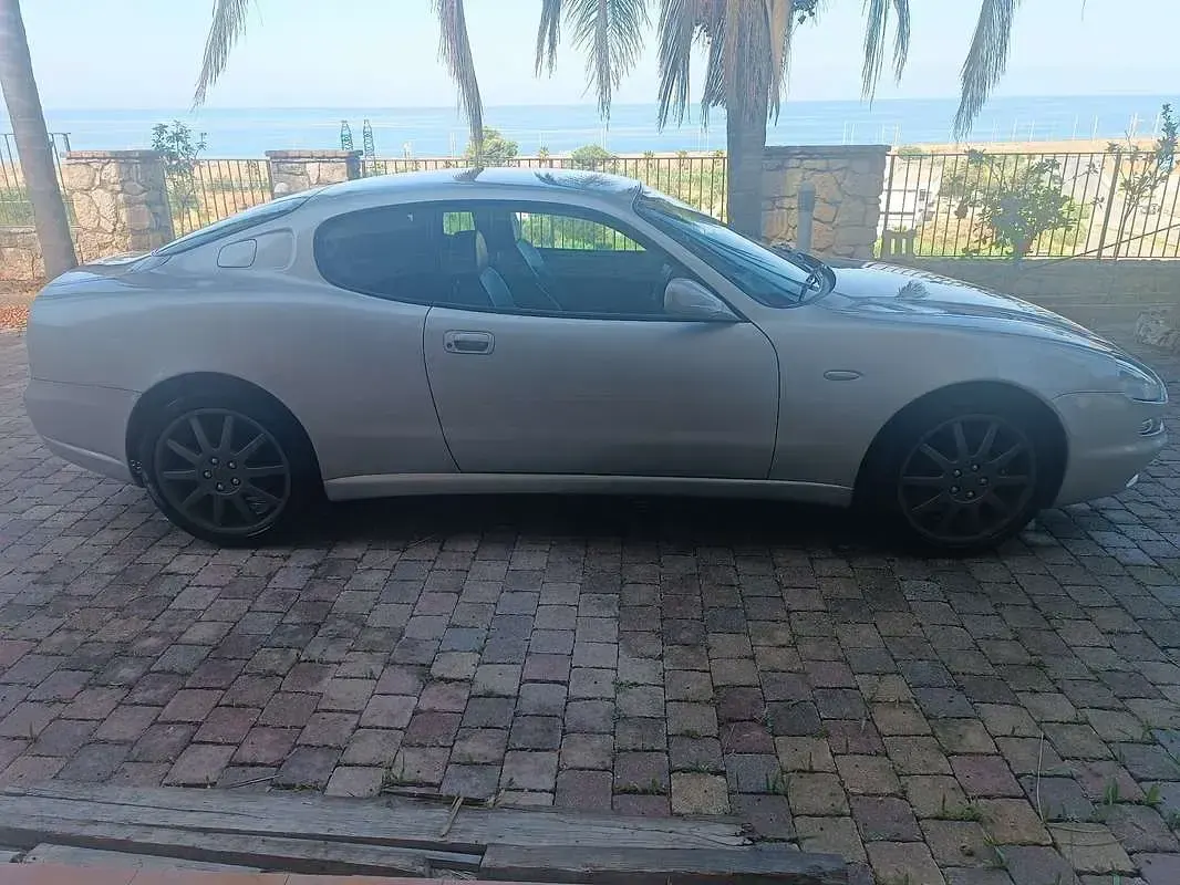 Usata Maserati 3200 368 CV (270 kW) 2000 Argento Coupé