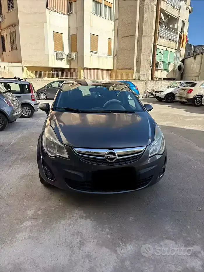 Usata Opel Corsa 95 CV (69 kW) 2011 Utilitaria