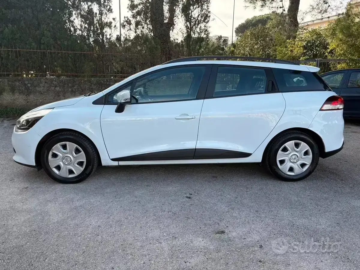 Usata Renault Clio 75 CV (55 kW) 2013 Bianco Station wagon
