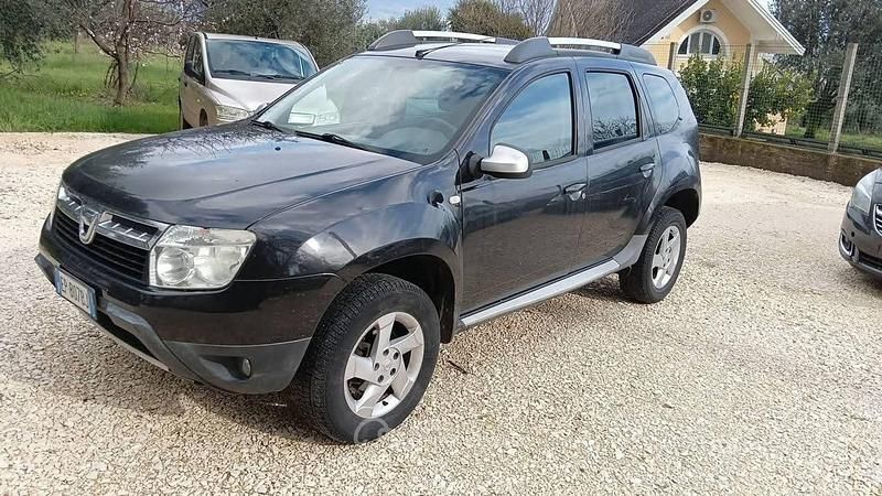 Usata Dacia Duster 105 CV (77 kW) 2012 Nero SUV