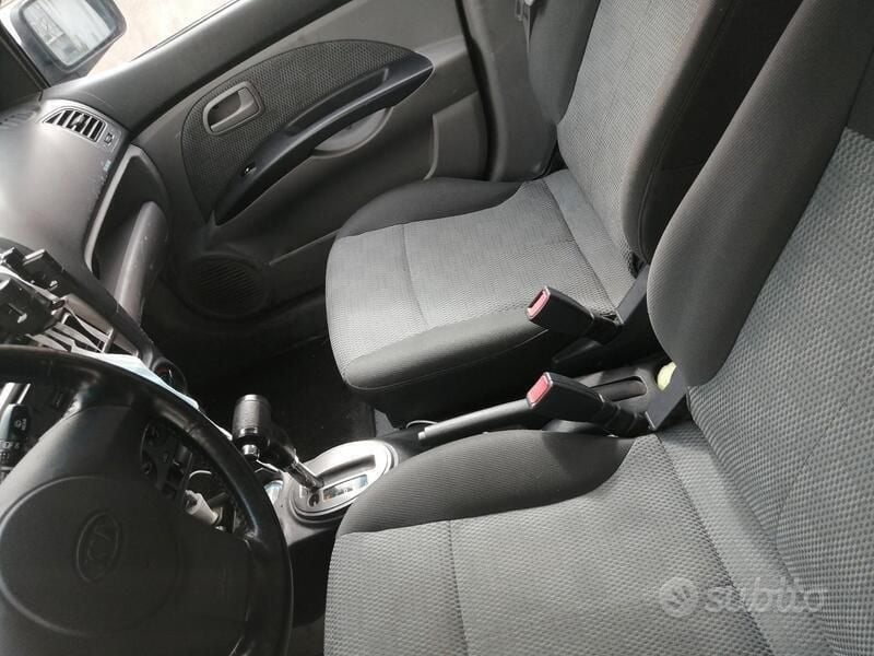 Occasion Kia Picanto 65 ch (47 kW) 2008 Gris Citadine
