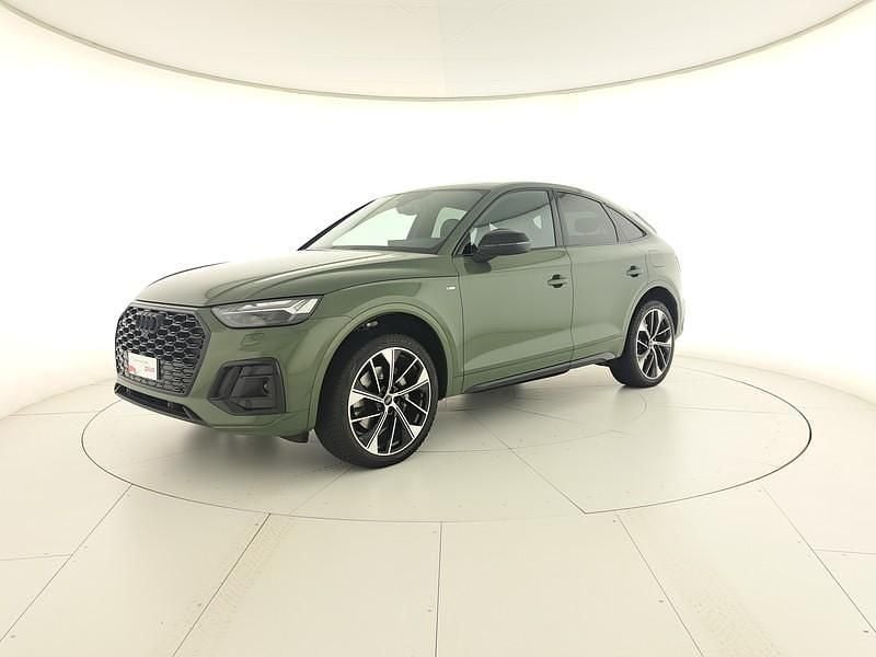 Usata Audi Q5 Sportback Ambiente 299 CV (219 kW) 2025 Verde distretto metallizzato SUV
