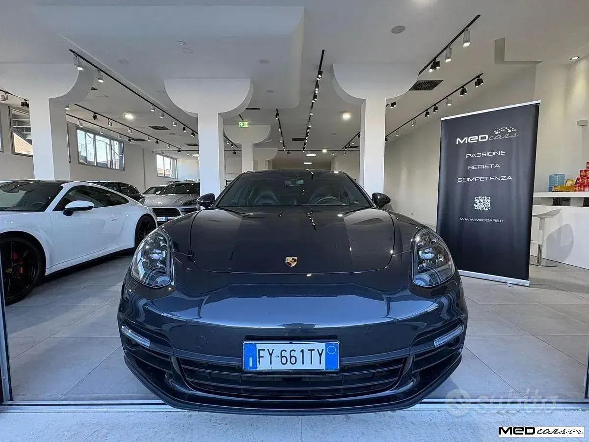 Usata Porsche Panamera 4 E-Hybrid 330 CV (242 kW) 2019 Grigio Utilitaria