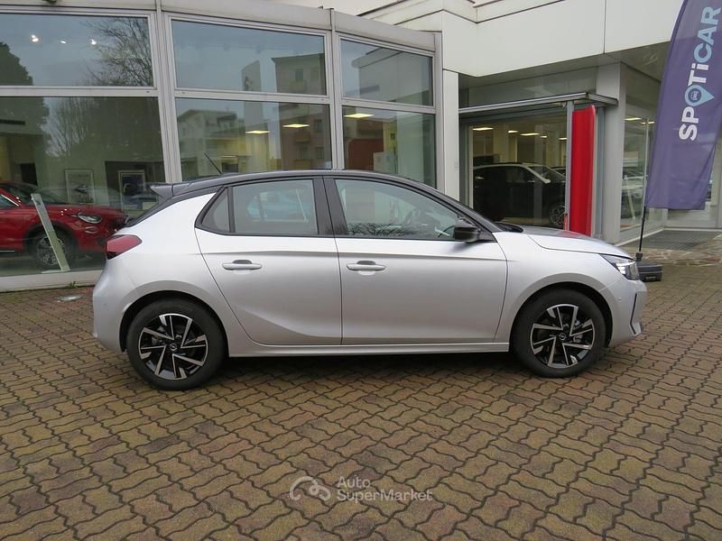 Usata Opel Corsa 101 CV (74 kW) 2025 Grigio Utilitaria