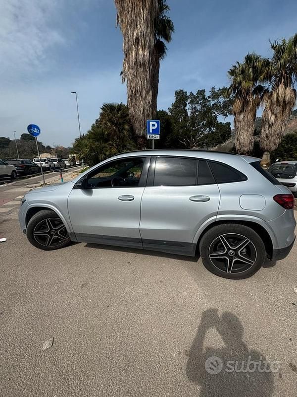 Usata Mercedes GLA200 2025 Grigio SUV