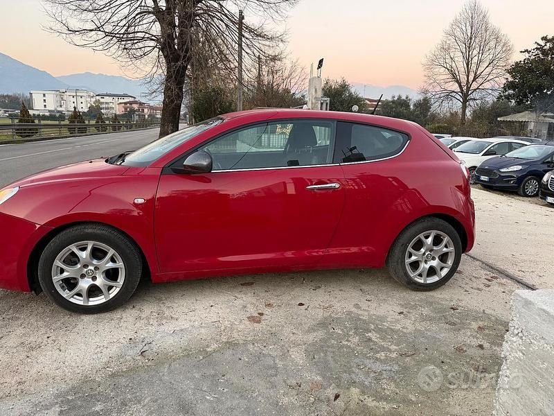 Usata Alfa Romeo MiTo Distinctive 105 CV (77 kW) 2010 Rosso Utilitaria