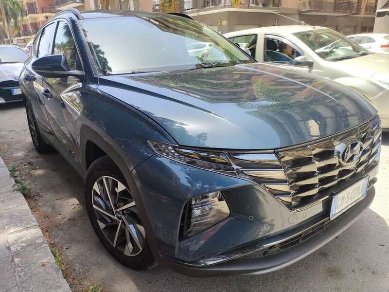 Blu/azzurro Usata 2023 Hyundai Tucson SUV | 24.000 € (Ottimo prezzo) - Immagine 1/4