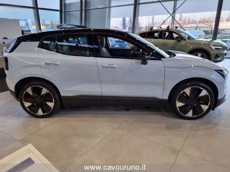 Usata Volvo EX30 Ultra 314 kW (428 CV) 2024 Azzurro SUV