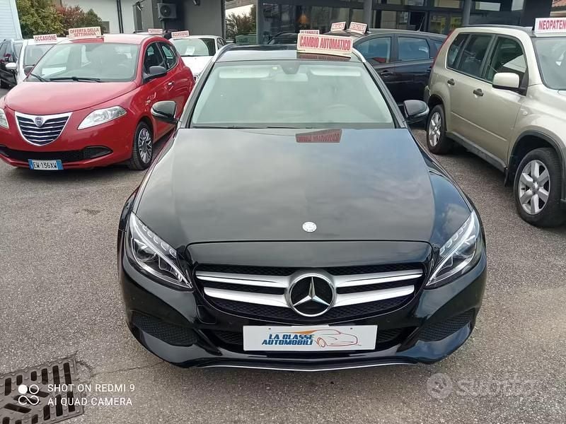 Usata Mercedes C220 Premium 169 CV (124 kW) 2016 Nero Station wagon