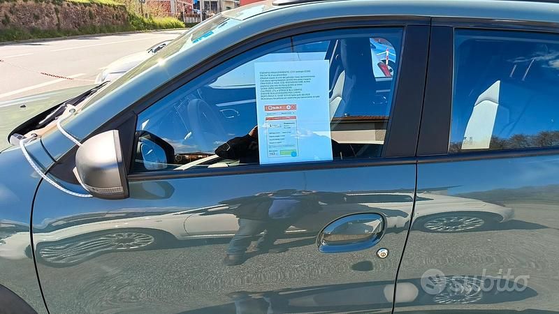 Usata Dacia Spring Expression 47 kW (65 CV) 2023 Verde Utilitaria