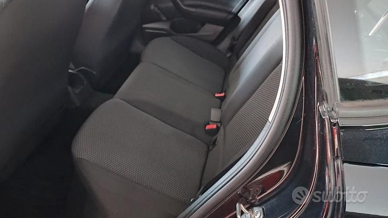 Usata VW Polo Trendline 65 CV (47 kW) 2018 Nero Utilitaria