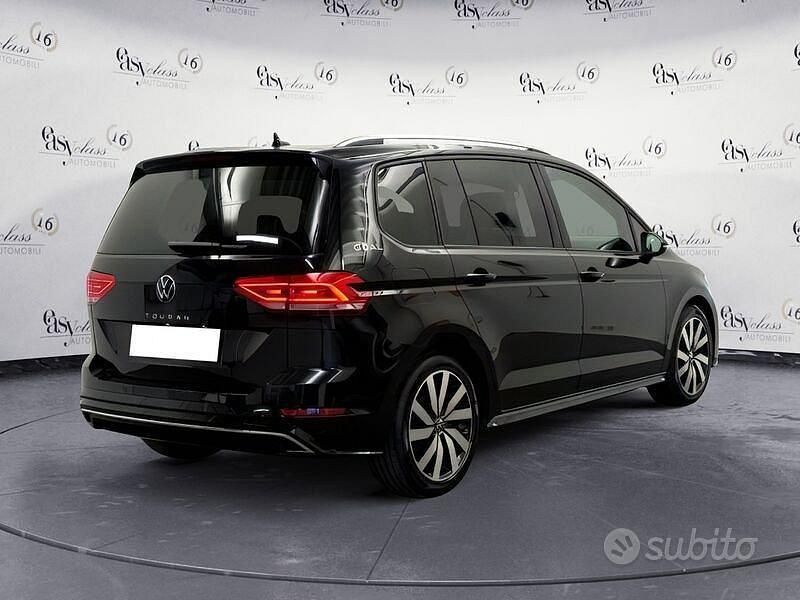 Usata VW Touran Pro 150 CV (110 kW) 2025 Nero Monovolume