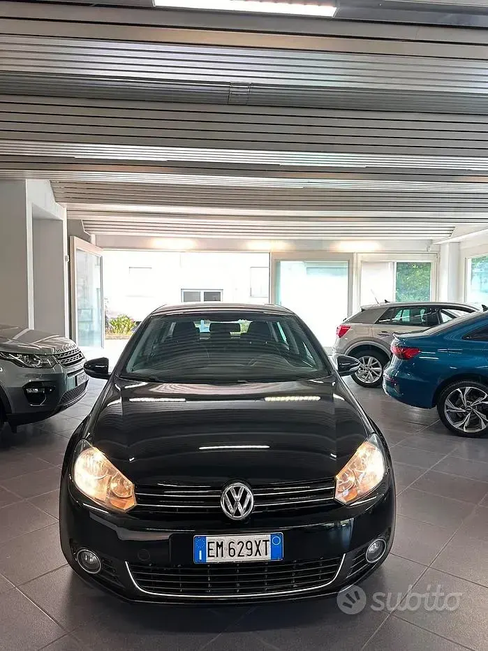 Usata VW Golf VII Highline 105 CV (77 kW) 2012 Berlina