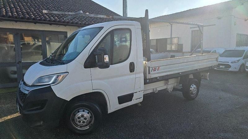 Usata Citroën Jumper 131 CV (96 kW) 2018 Bianco / pastello Monovolume