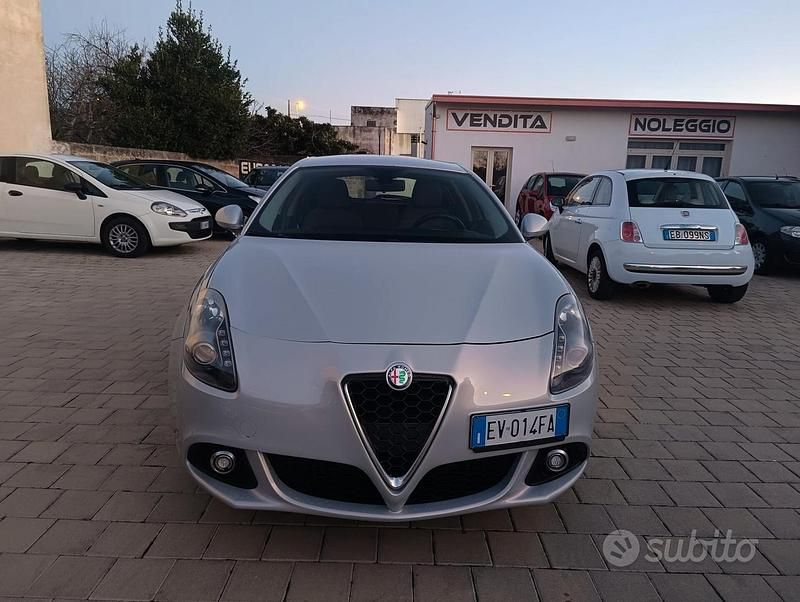 Usata Alfa Romeo Giulietta 120 CV (88 kW) 2014 Grigio Utilitaria