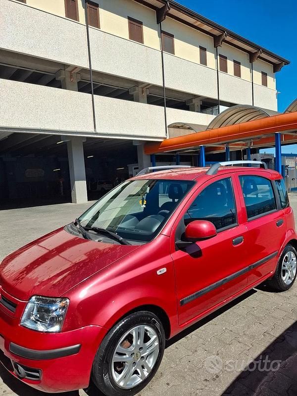 Usata 2010 Fiat Panda Dynamic Utilitaria | 4000 € (Molto cara) - Immagine 1/4