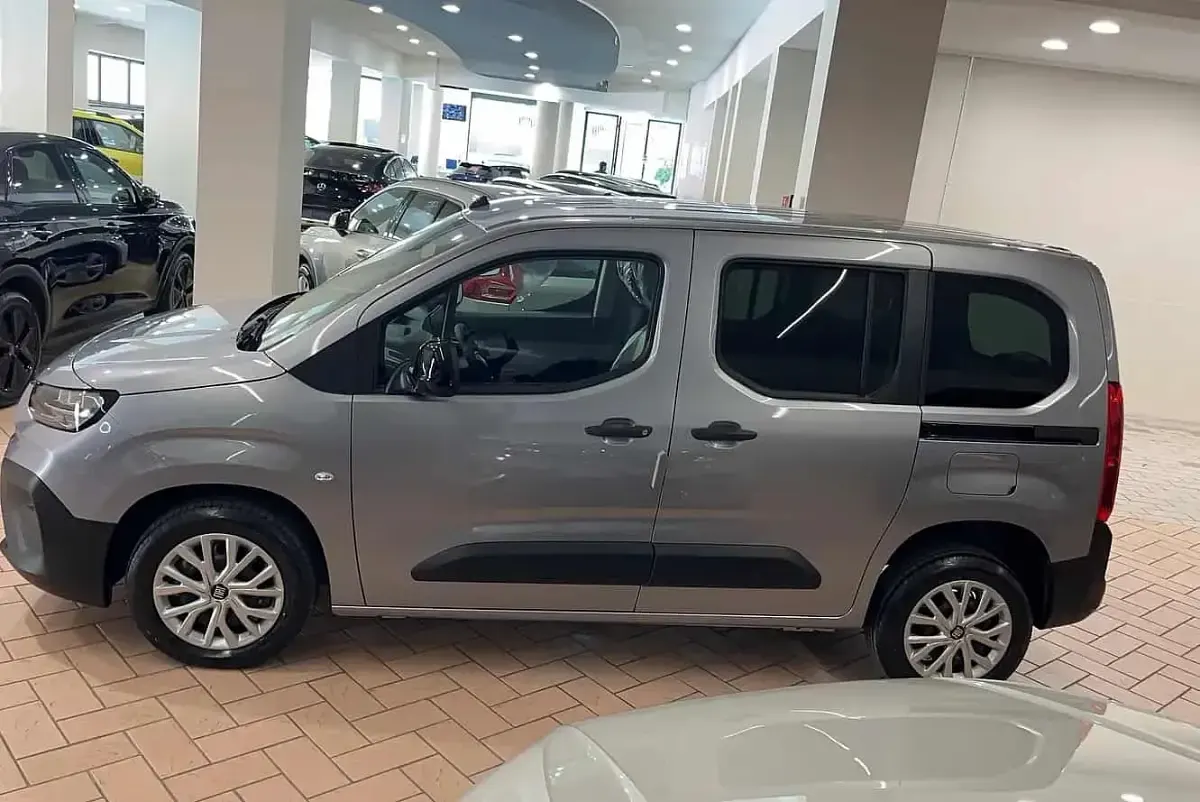 Nuova Fiat Doblò S 102 CV (75 kW) 2026 Grigio maestro Monovolume