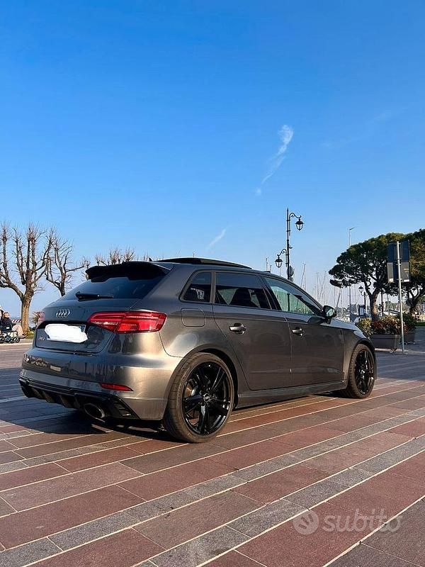Grigio Usata 2019 Audi RS3 Tre volumi | 47.000 € (Cara) - Immagine 1/4