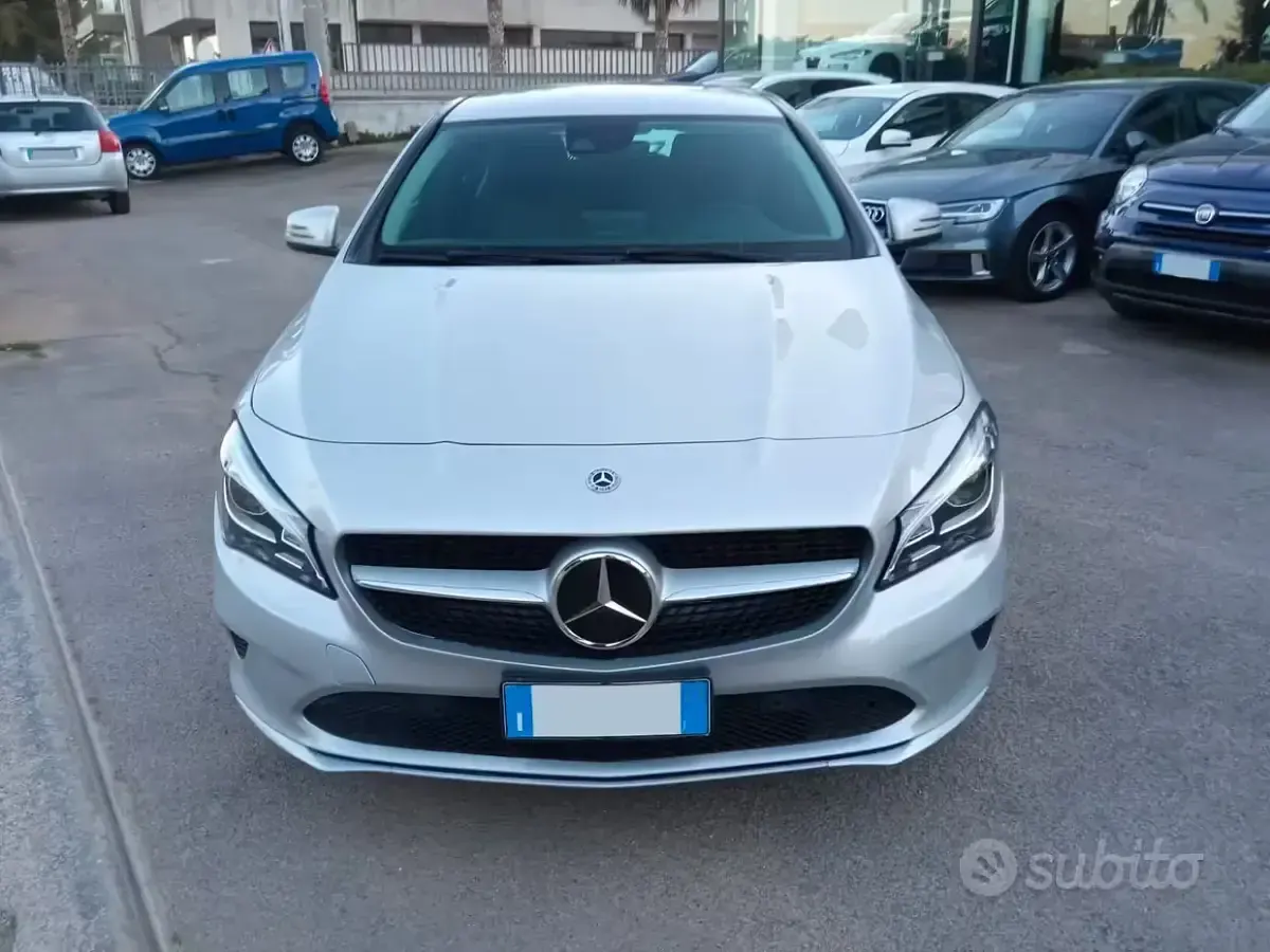 Usata Mercedes CLA200 Shooting Brake 136 CV (100 kW) 2018 Grigio Station wagon
