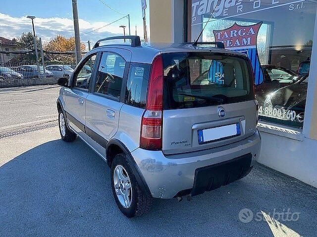 Usata Fiat Panda 4x4 Climbing 2005 Grigio Utilitaria