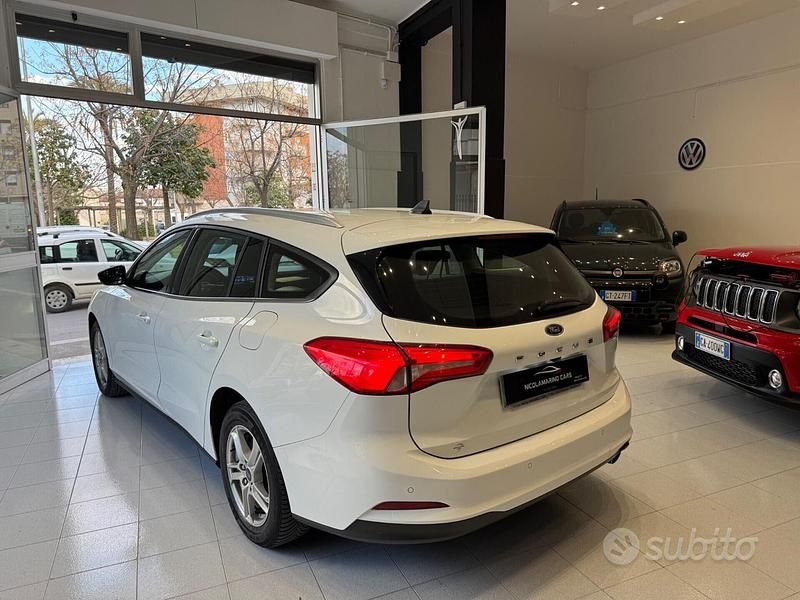 Usata Ford Focus Titanium 120 CV (88 kW) 2022 Bianco Station wagon