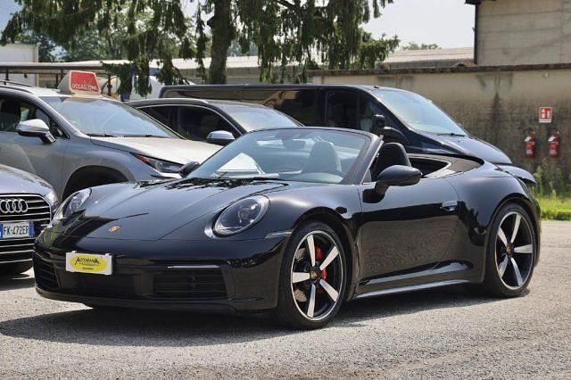 Nero Usata 2021 Porsche 911 Carrera 4 Cabriolet Cabrio | 122.992 € (Buon prezzo) - Immagine 1/4