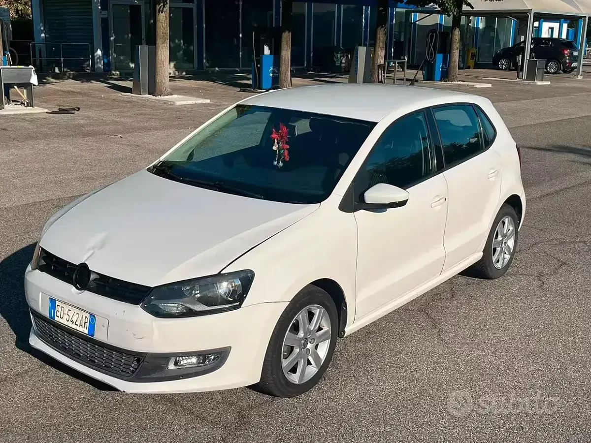 Usata VW Polo 85 CV (62 kW) 2010 Bianco Utilitaria