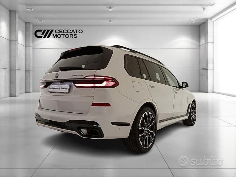 Usata BMW X7 M Sport 352 CV (258 kW) 2024 Bianco SUV