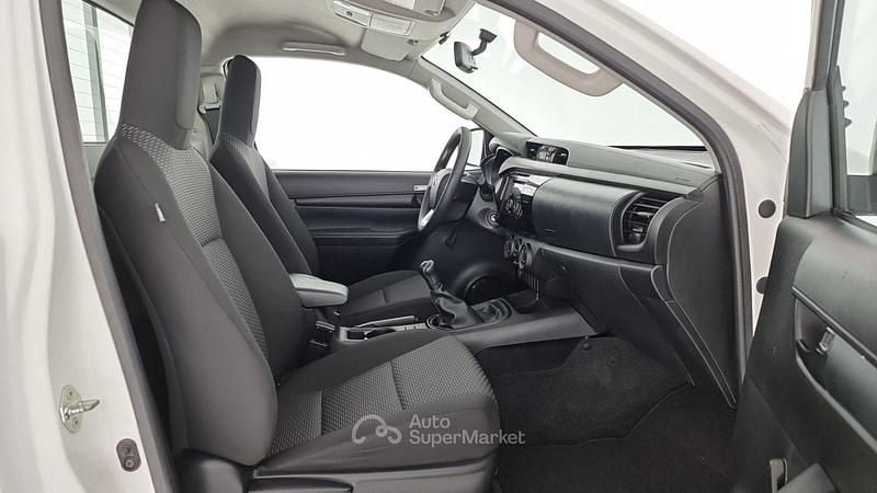 Usata Toyota HiLux 150 CV (110 kW) 2021 Bianco Pick-up