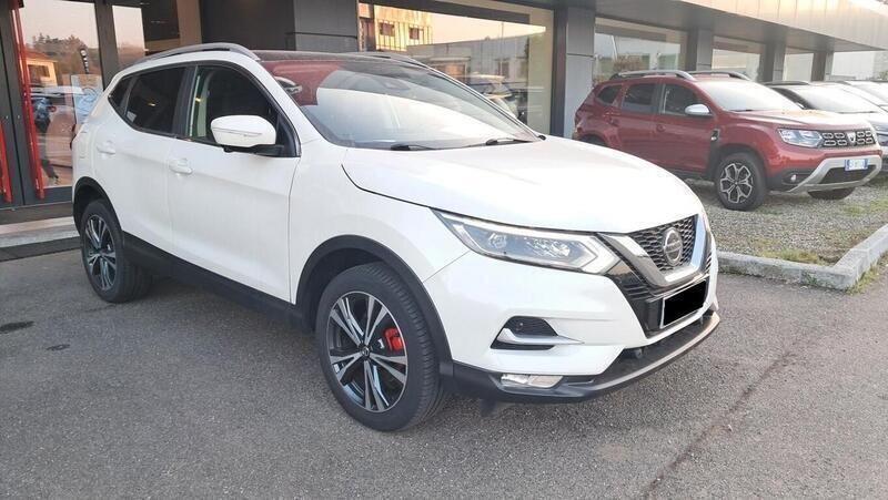 Usata Nissan Qashqai N-Connecta 140 CV (102 kW) 2020 Bianco SUV