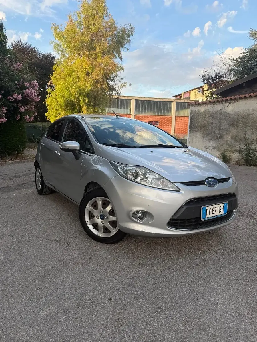 Usata Ford Fiesta 68 CV (50 kW) 2009 Berlina