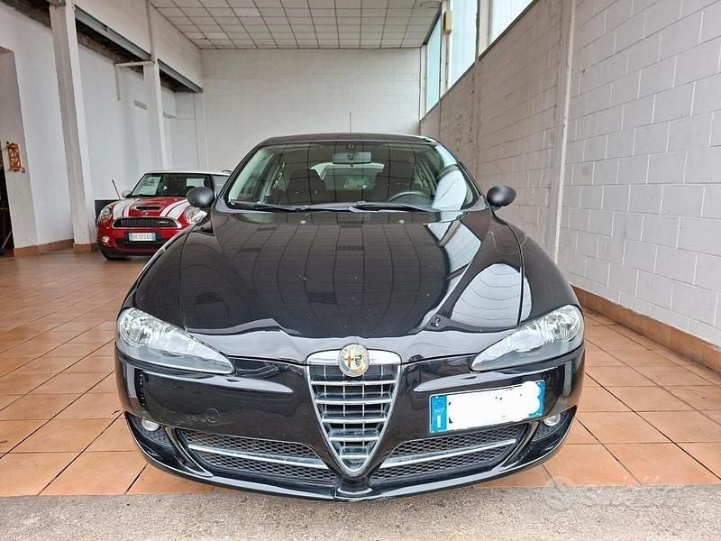 Nero Usata 2007 Alfa Romeo 147 Due volumi | 3990 € (Buon prezzo) - Immagine 1/4