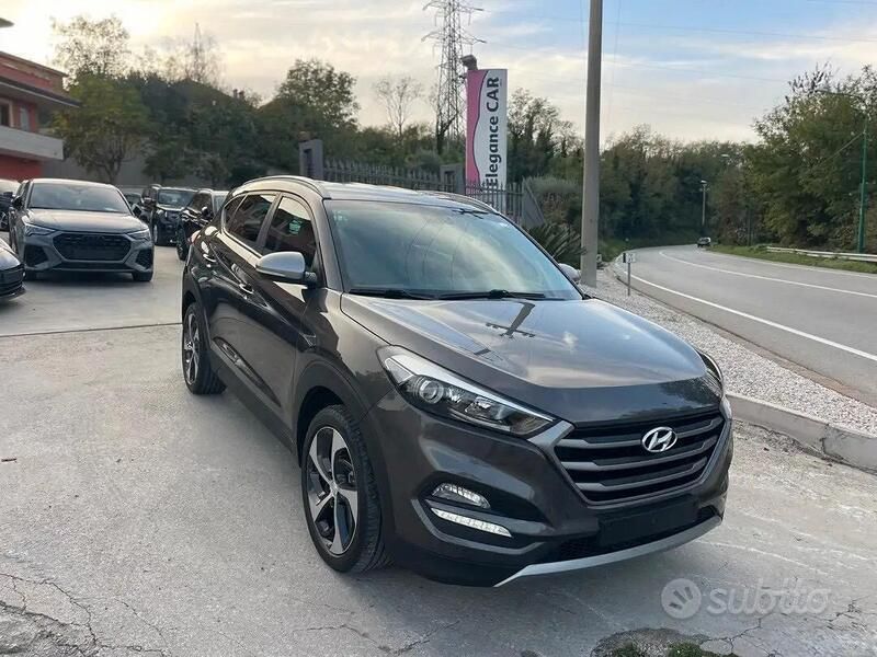 Usata Hyundai Tucson Xpossible 141 CV (103 kW) 2018 Grigio SUV
