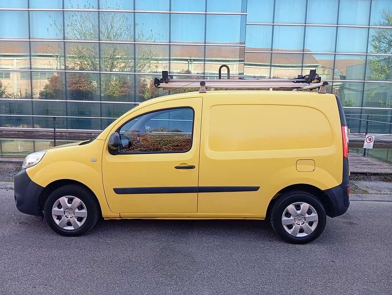 Usata Renault Kangoo 110 CV (80 kW) 2019 Giallo Monovolume