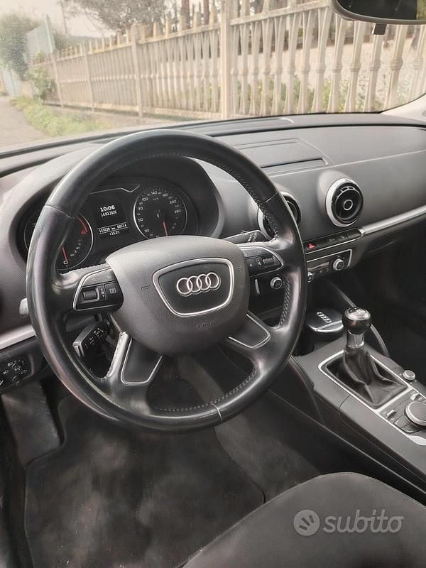 Usata Audi A3 Business 110 CV (80 kW) 2015 Grigio Berlina