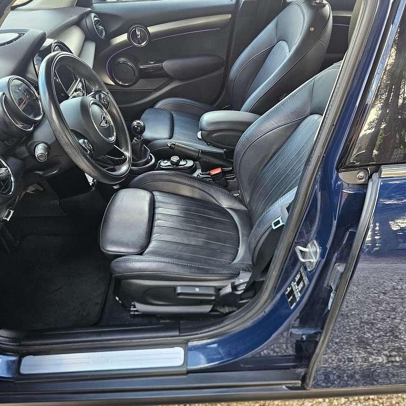 Usata Mini Cooper D 116 CV (85 kW) 2015 Blu/azzurro Utilitaria