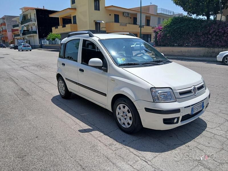 Usata Fiat Panda Dynamic 69 CV (50 kW) 2011 Bianco Utilitaria